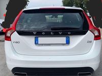 Usata Volvo V60 Summum 120 CV (88 kW) 2017 Bianco Station wagon