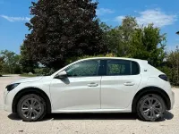 Usata Peugeot e-208 Allure 56 kW (77 CV) 2021 Bianco Utilitaria