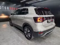 Usata VW T-Cross Advance 110 CV (80 kW) 2023 Grigio SUV
