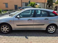 Usata Ford Focus Ambiente 101 CV (74 kW) 2002 Grigio Berlina