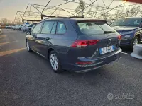 Gebraucht VW Golf VIII Life 110 PS (80 kW) 2021 Grau Kombi