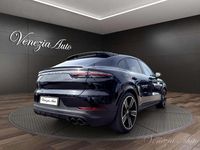 Usata Porsche Cayenne 462 CV (339 kW) 2021 Nero SUV