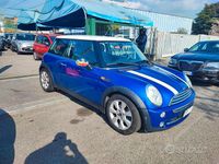 Usata Mini Cooper 116 CV (85 kW) 2006 Blu Utilitaria