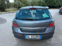 Usata Opel Astra Enjoy 90 CV (66 kW) 2007 Grigio Berlina
