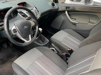 Usata Ford Fiesta 96 CV (70 kW) 2010 Nero Utilitaria