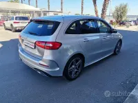 Usata Mercedes B200 Premium 150 CV (110 kW) 2021 Grigio Utilitaria