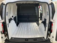 Usata VW Caddy Pro 75 CV (55 kW) 2022 Bianco Monovolume