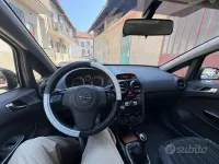 Usata Opel Corsa 80 CV (58 kW) 2010 Grigio Utilitaria