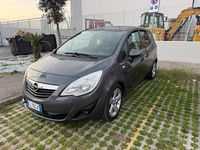 Usata Opel Meriva Cosmo 100 CV (73 kW) 2011 Grigio Monovolume