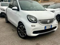 Usata Smart ForFour Passion 71 CV (52 kW) 2015 Bianco Utilitaria