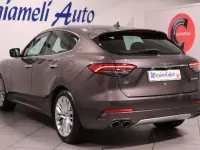 Usata Maserati Levante GranLusso 275 CV (202 kW) 2021 Gray SUV