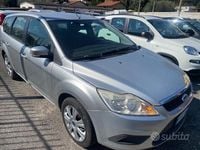 Usata Ford Focus 109 CV (80 kW) 2010 Grigio Station wagon