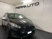 Usata Ford Fiesta 101 CV (74 kW) 2016 Nero Utilitaria
