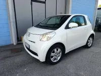 Usata Toyota iQ Active 68 CV (50 kW) 2011 Bianco Utilitaria
