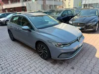 Usata VW Golf VIII Life 116 CV (85 kW) 2022 Nardu gray Berlina