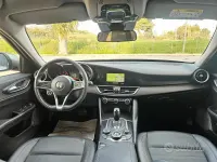 Brugt Alfa Romeo Giulia 150 HK (110 kW) 2017 Grå Sedan