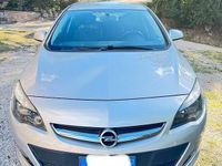 Usata Opel Astra 110 CV (80 kW) 2013 Grigio Berlina