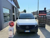 Usata Mercedes Vito 136 CV (100 kW) 2021 Bianco Furgone