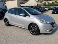Usata Peugeot 208 Active 91 CV (66 kW) 2015 Grigio Utilitaria