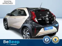 Usata Toyota Aygo X Lounge 72 CV (52 kW) 2023 Oro metallizzato SUV