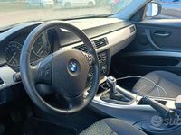 Usata BMW 316 116 CV (85 kW) 2010 Grigio Berlina