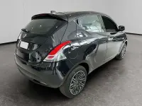 Usata Lancia Ypsilon Gold 70 CV (51 kW) 2023 Grigio Utilitaria