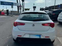 Usata Alfa Romeo Giulietta 105 CV (77 kW) 2011 Bianco Utilitaria