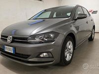 Usata VW Polo Comfortline 95 CV (69 kW) 2018 Grigio Berlina