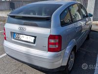 Usata Audi A2 Comfort 75 CV (55 kW) 2003 Argento Utilitaria