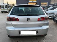 Usata Seat Ibiza 80 CV (58 kW) 2005 Grigio Utilitaria