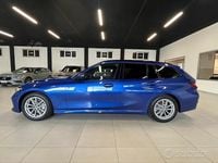 Usata BMW 330 Efficient Dynamics 245 CV (180 kW) 2025 Blu Station wagon