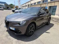 Usata Alfa Romeo Stelvio Ti 209 CV (153 kW) 2022 Grigio vesuvio SUV