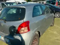Usata Toyota Yaris 84 CV (61 kW) 2006 Grigio Berlina