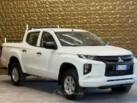 Usata Mitsubishi L200 Intense 150 CV (110 kW) 2020 Bianco Pick-up