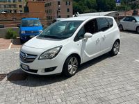Usata Opel Meriva Design Edition 110 CV (80 kW) 2014 Bianco Monovolume