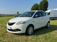 Usata Lancia Ypsilon Silver 69 CV (50 kW) 2017 Bianco Utilitaria