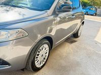 Usata Lancia Ypsilon 95 CV (69 kW) 2017 Grigio Utilitaria