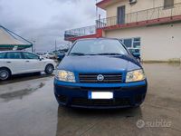 Usata Fiat Punto Dynamic 69 CV (50 kW) 2004 Blu Utilitaria