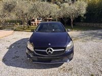 Usata Mercedes A180 109 CV (80 kW) 2017 Blu/azzurro Berlina