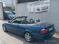 Usata BMW 320 Cabriolet 170 CV (125 kW) 2001 Blu Cabrio