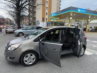 Usata Opel Meriva 119 CV (87 kW) 2015 Argento Monovolume