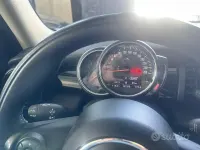 Usata Mini Cooper D Hype 116 CV (85 kW) 2018 Blu Utilitaria