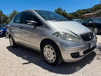 Usata Mercedes A160 82 CV (60 kW) 2005 Grigio Utilitaria