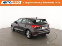 Usata Ford Focus 100 CV (73 kW) 2019 Grigio Berlina