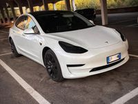 Usata Tesla Model 3 RWD 208 kW (283 CV) 2023 Bianco Berlina