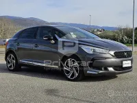 Gebraucht DS Automobiles DS5 Sport Chic 181 PS (133 kW) 2016 Grau Kleinwagen