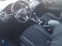 Usata Nissan Qashqai Acenta+ 159 CV (116 kW) 2019 Azzurro metallizzato SUV