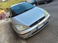 Usata Ford Focus Zetec 101 CV (74 kW) 2004 Grigio Station wagon