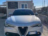 Usata Alfa Romeo Stelvio Super 190 CV (139 kW) 2022 Grigio moonlight meta SUV