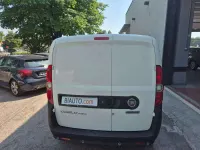 Usata Fiat Doblò Lounge 105 CV (77 kW) 2022 Bianco Monovolume